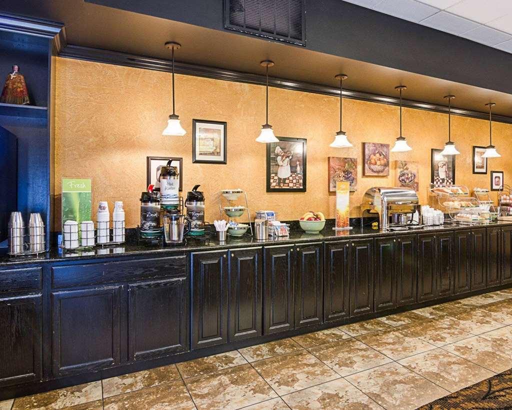 Quality Inn Lewisburg Restaurant foto