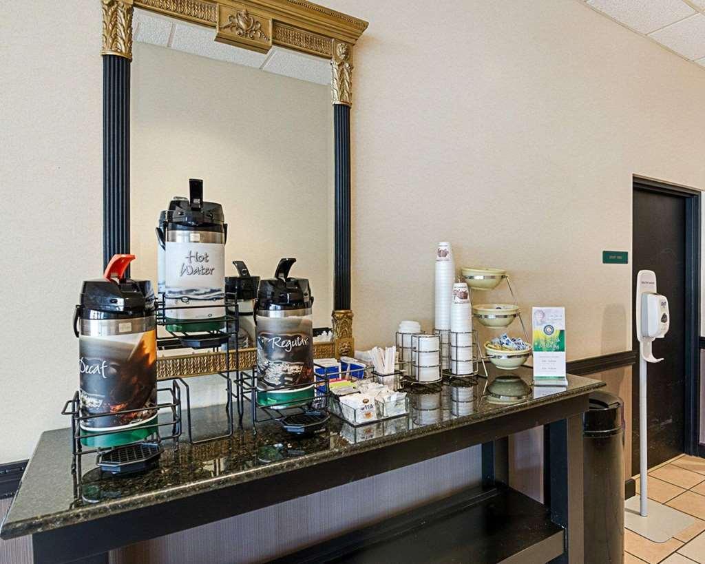 Quality Inn Lewisburg Restaurant foto